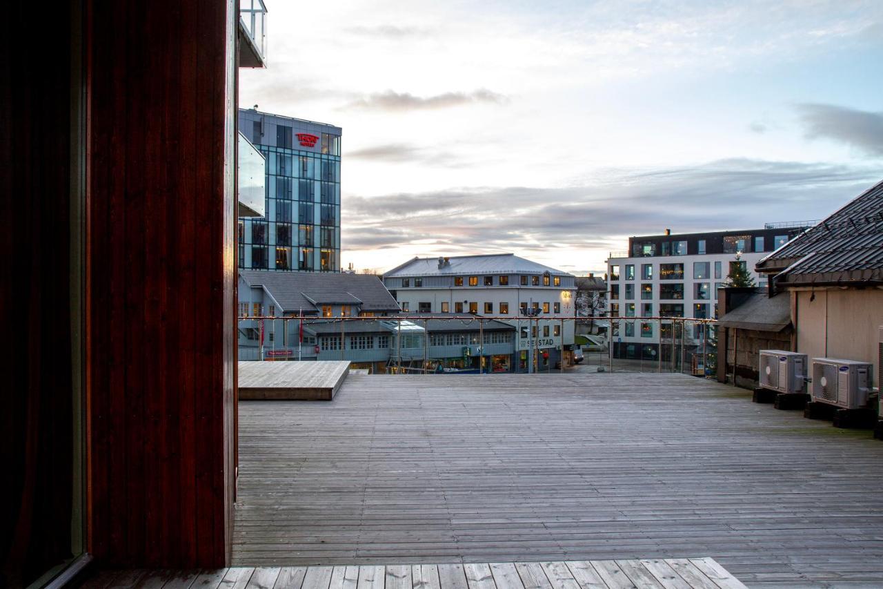 Nordis Apartments - Torget 21 Svolvær Dış mekan fotoğraf